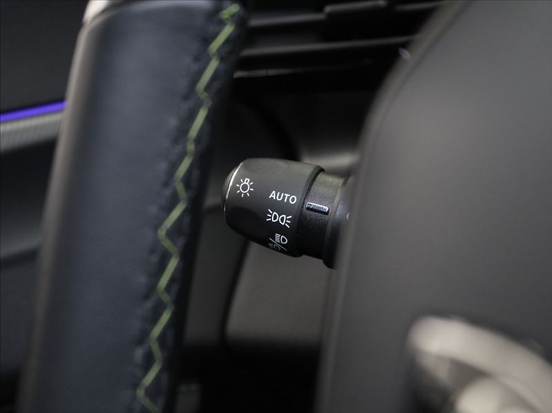 Peugeot 308 1,6 PHEV 225k. GT Výprodej! - fotka 22 z 28