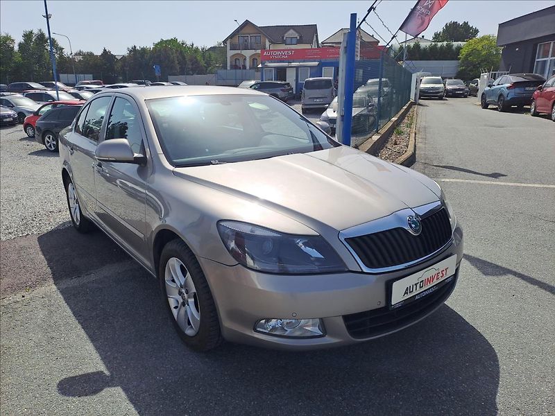 Škoda Octavia 1,6 TDI - fotka 2 z 15