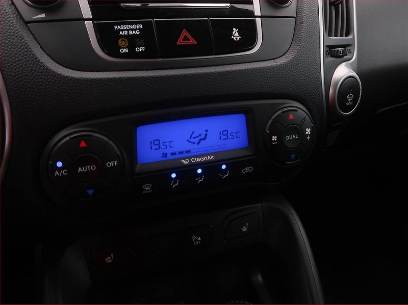 Hyundai ix35 (2010) 2.0 CRDi, 4X4, Automat - fotka 14 z 16