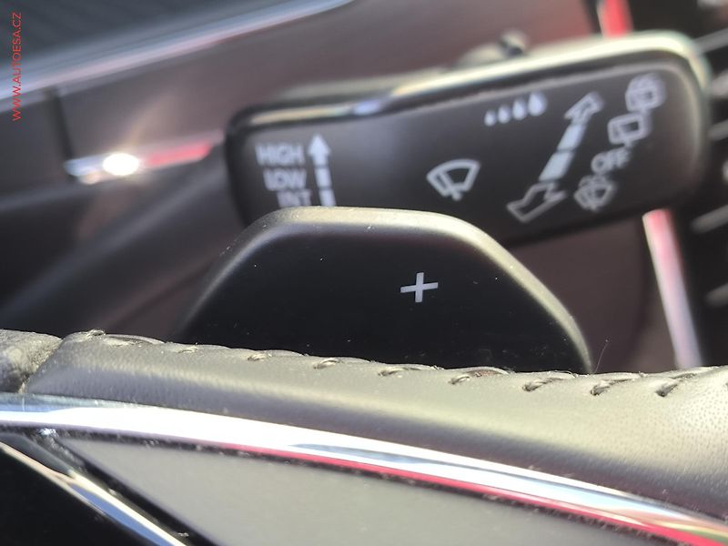 Škoda Superb (2022) 2.0 TSi 4x4, ČR, Scout, DSG - fotka 28 z 36