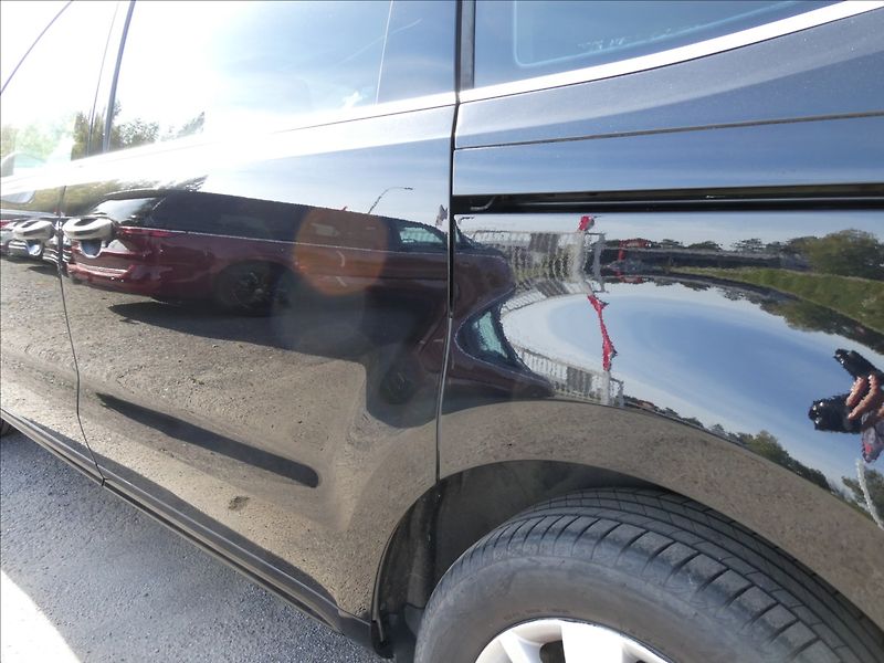 Volkswagen Sharan 2,0 TDi 110kW 7.míst, serviska - fotka 16 z 44