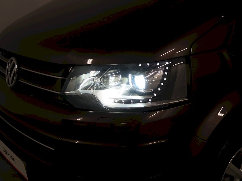 Volkswagen Multivan (2013) LIFE 2.0TDI 132KW 7MÍST - fotka 10 z 30