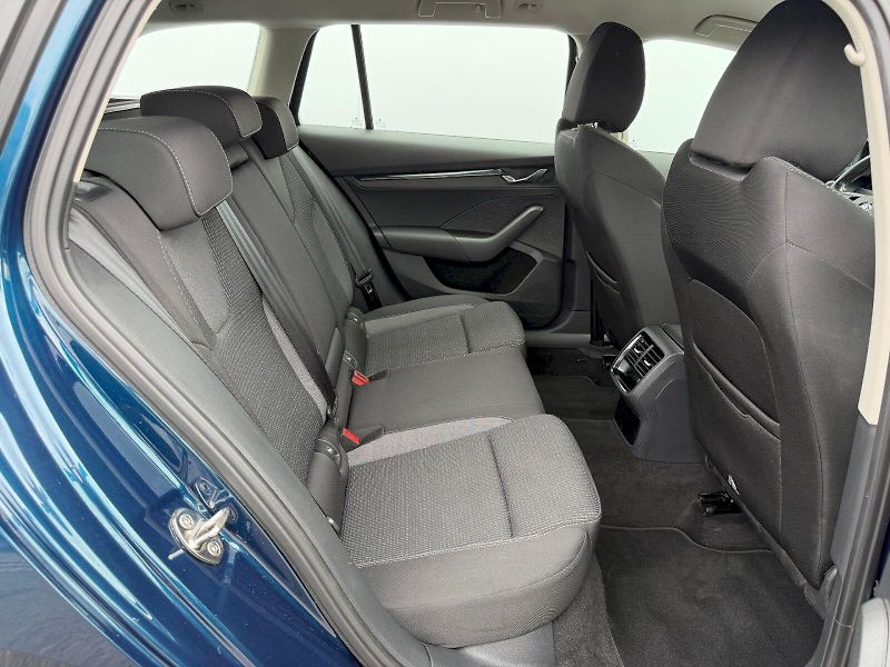 Škoda Octavia (2022) 2.0 TDI 110kW Ambition Plus Ex - fotka 26 z 35