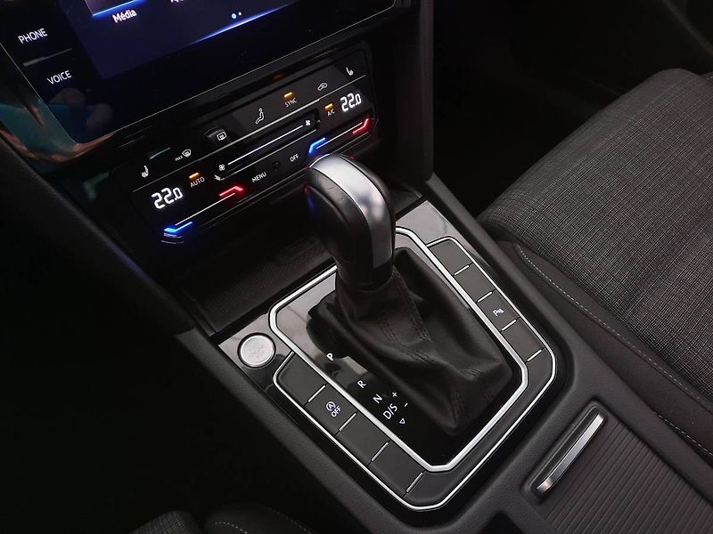 Volkswagen Passat Variant (2023) 2.0 TDI (110kW/150k) DSG, Busi - fotka 13 z 27
