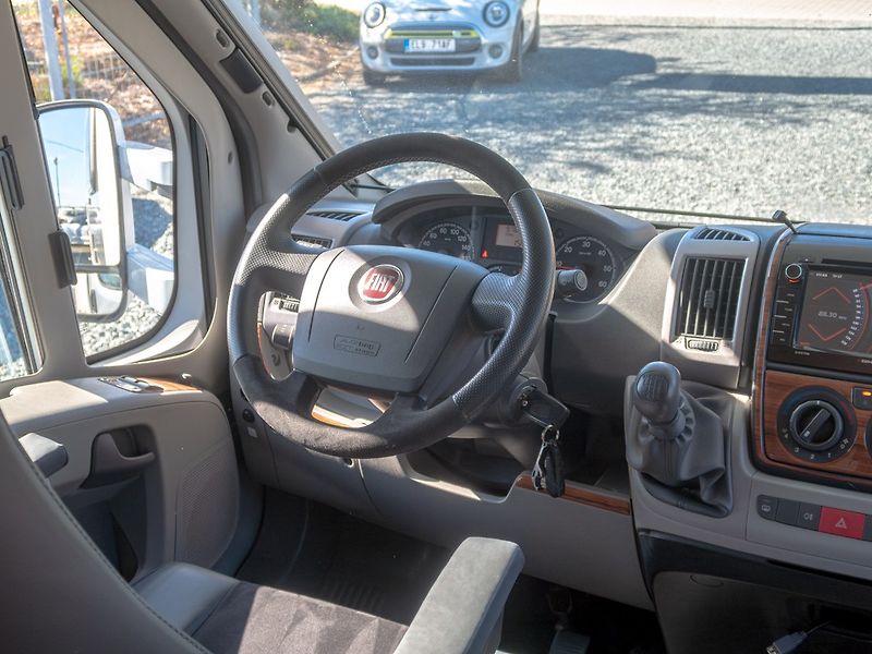 Hymer (2009) 2.3JTD 96KW - fotka 23 z 78