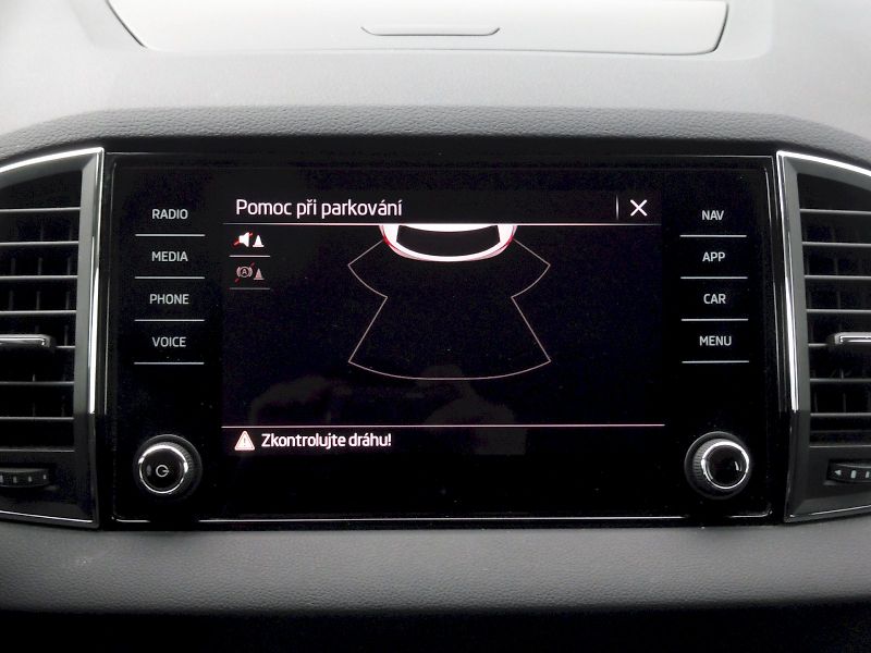 Škoda Karoq (2022) Ambition 2,0 TDI 110kW - fotka 12 z 28