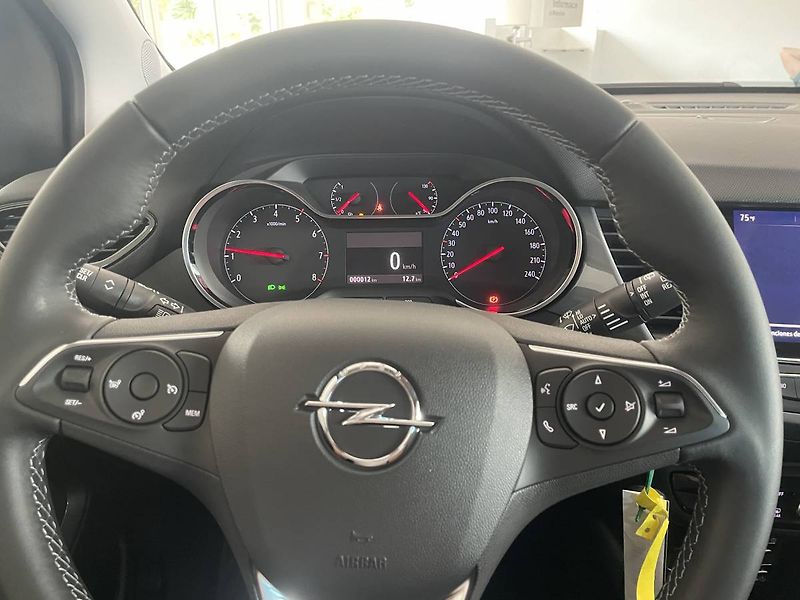 Opel Crossland HIT PLUS 1.2 Turbo 81kW MT6/P0 - fotka 14 z 28