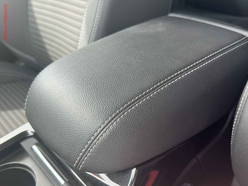 Ford Kuga (2019) 1.5EB, Navi, TZ, park.čidla - fotka 17 z 19