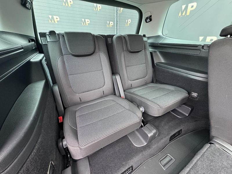 Volkswagen Sharan (2017) 2.0TDi 110kW 4M Highline 7míst - fotka 21 z 52