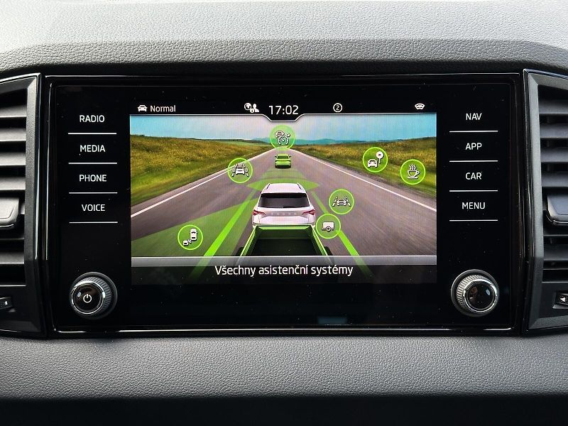 Škoda Karoq 1.5TSi DSG 150PS Sportline Mat - fotka 29 z 46