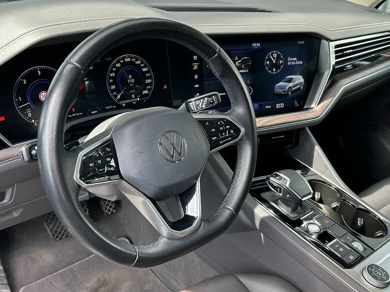 Volkswagen Touareg (2021) 3.0 TDI 8AUT 4MOTION R-Line - fotka 6 z 32
