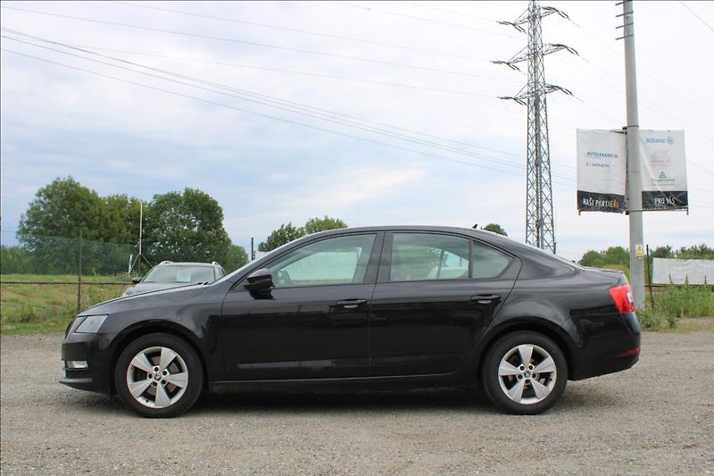Škoda Octavia 1,5 TSi  AMBITION, DPH, ČR - fotka 8 z 29