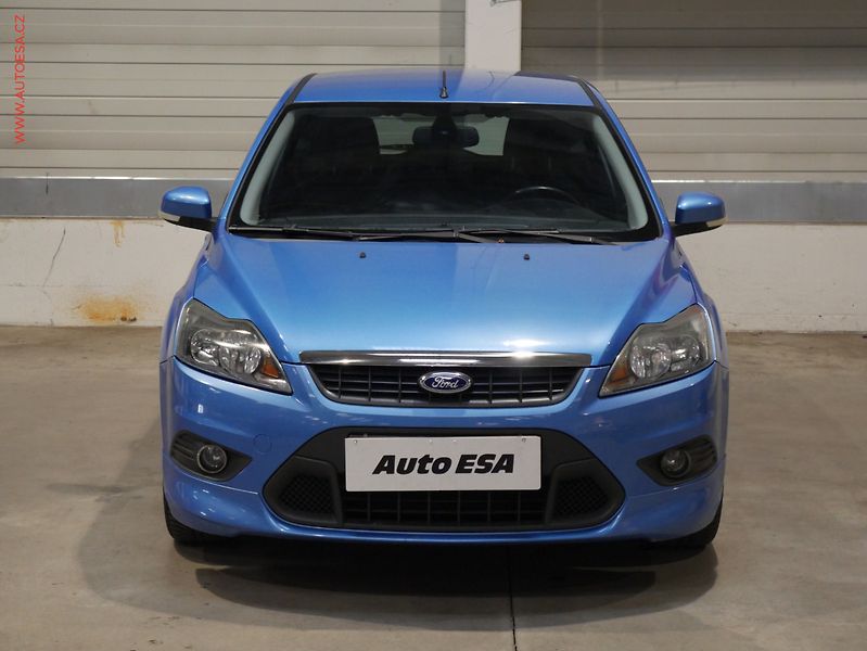 Ford Focus (2008) 2.0i, Klima - fotka 2 z 14