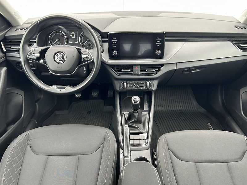 Škoda Scala Ambition 6MP 1,0TSI - fotka 10 z 23