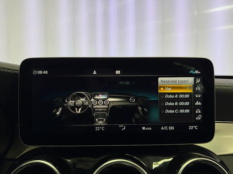 Mercedes-Benz Třídy C 300d AMG, WEBASTO, BURMESTER, - fotka 16 z 25