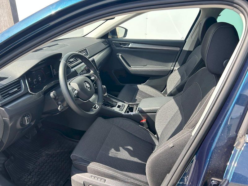 Škoda Superb (2023) Combi Style 2,0 TDI 110 kW 7-s - fotka 13 z 30