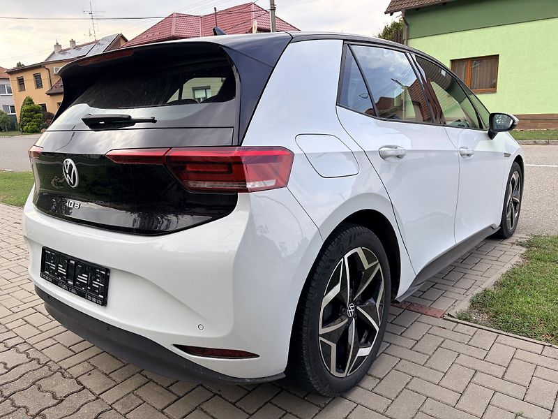 Volkswagen ID.3 PRO PERFORMANCE 62kWh - fotka 4 z 60