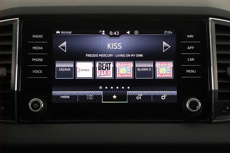 Škoda Karoq (2022) Style 1.5 TSI - fotka 13 z 20