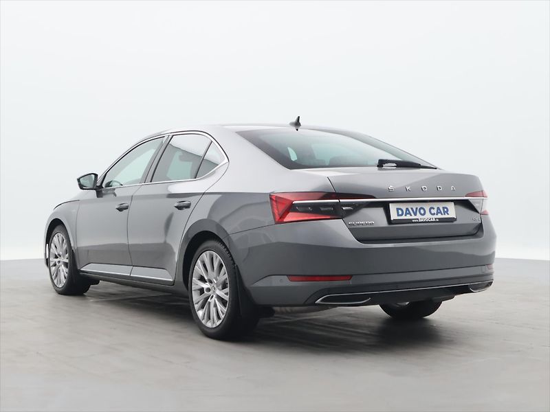 Škoda Superb 2,0 TDI 147kW DSG 4x4 L&K DPH - fotka 5 z 32