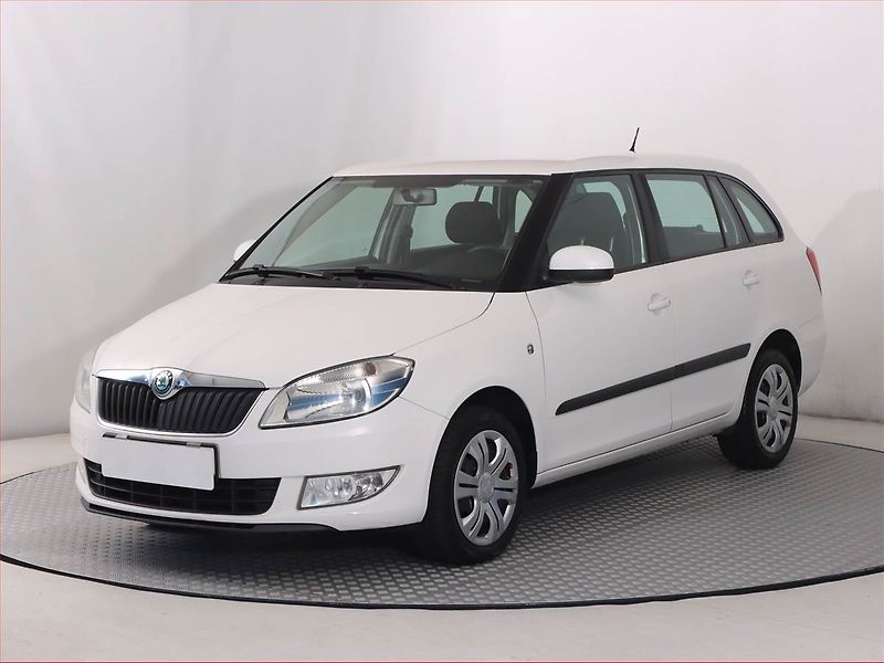 Škoda Fabia (2012) 1.6 TDI, Tempomat - fotka 2 z 15