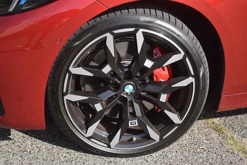 Čtyřmístný kabriolet BMW vychází z řady 3