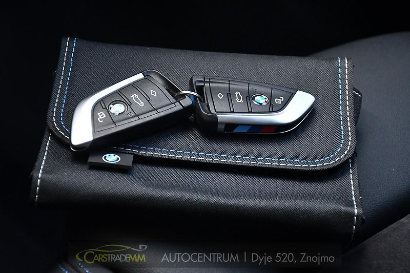 BMW Řada 3 320D XDRIVE M-SPORT ČR HUD - fotka 39 z 59