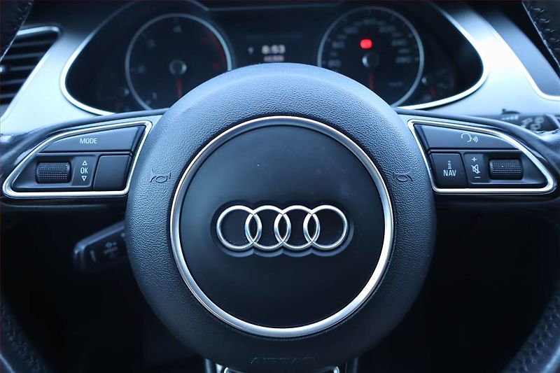 Audi A4 (2014) 2.0 TDI, Automat, Navi, Xenony - fotka 21 z 26