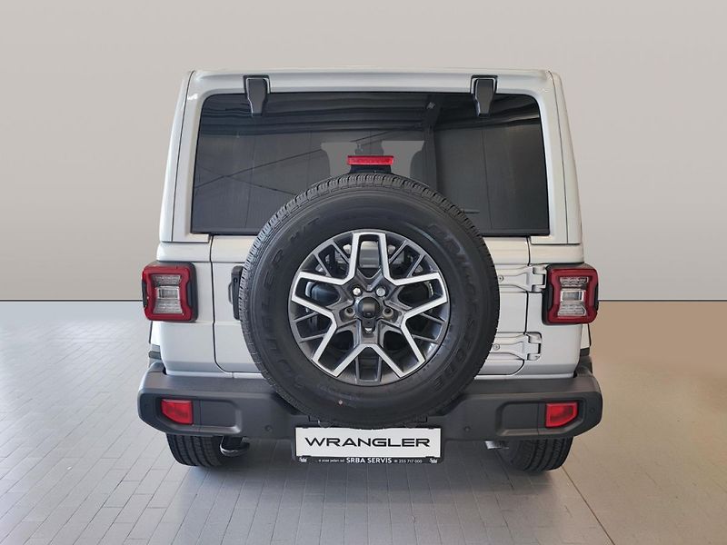 Jeep Wrangler (2024) Sahara 2.0 Turbo 4WD - fotka 4 z 11