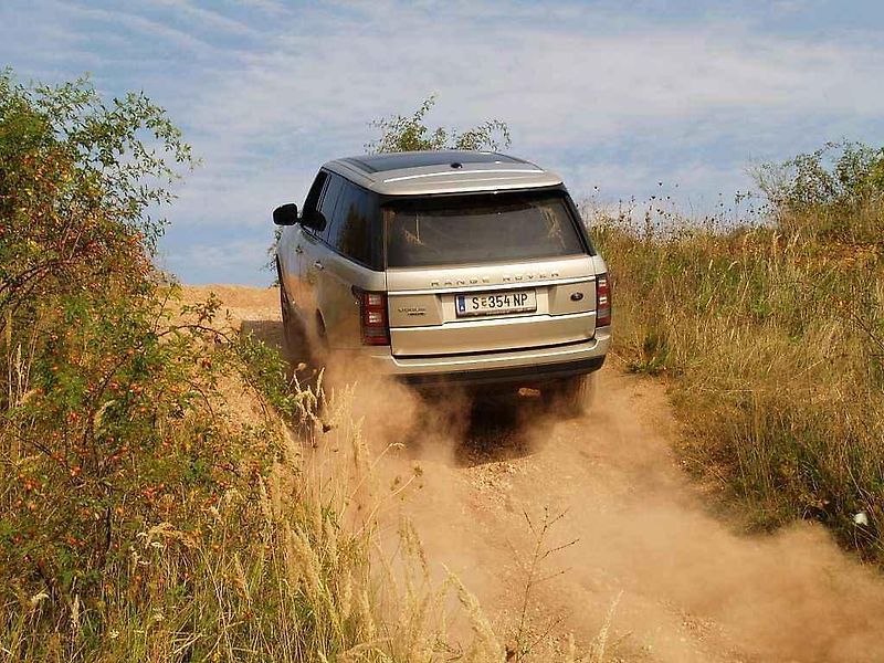 Range Rover.