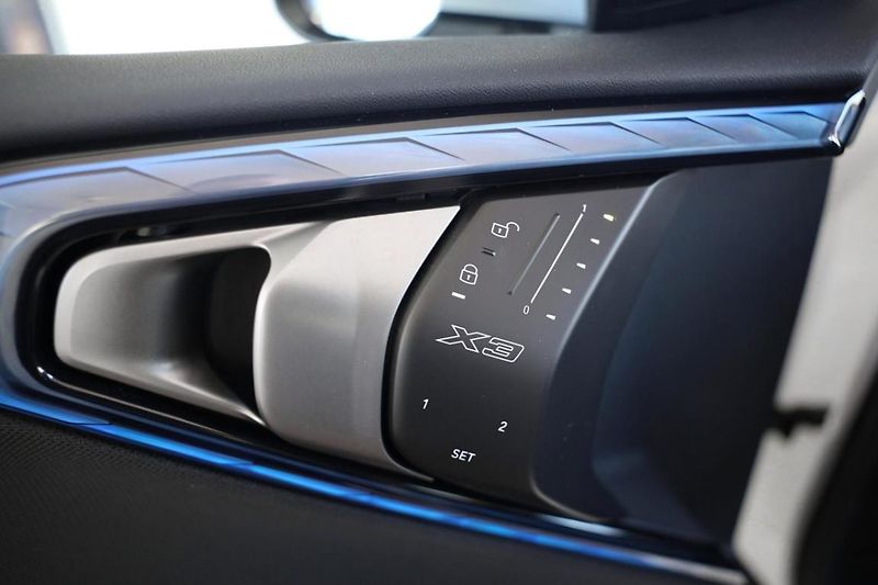 BMW X3 xDrive 40d - fotka 26 z 30