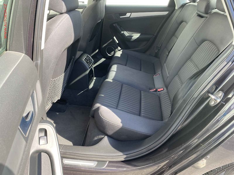 Audi A4 (2008) 3.2FSi Quattro, ČR, AT, navi - fotka 10 z 19