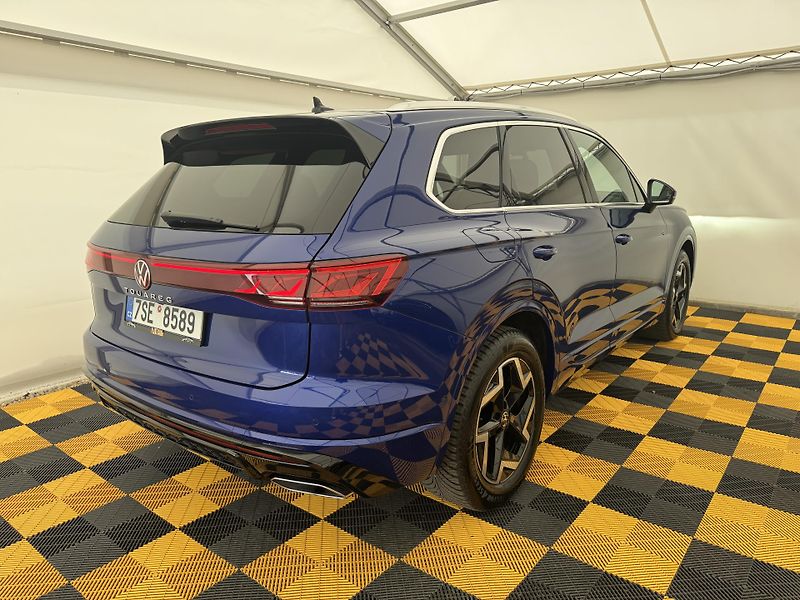 Volkswagen Touareg 3.0Tdi*1-MAJ*DPH*R-LINE*HUD* - fotka 5 z 47
