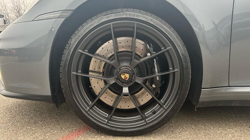 Porsche 911 Targa 4 GTS - fotka 9 z 30