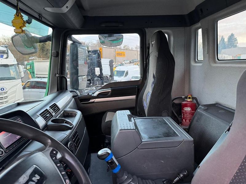 MAN TGS (2013) 35.480 8x6 JNK EURO 6 - fotka 11 z 14
