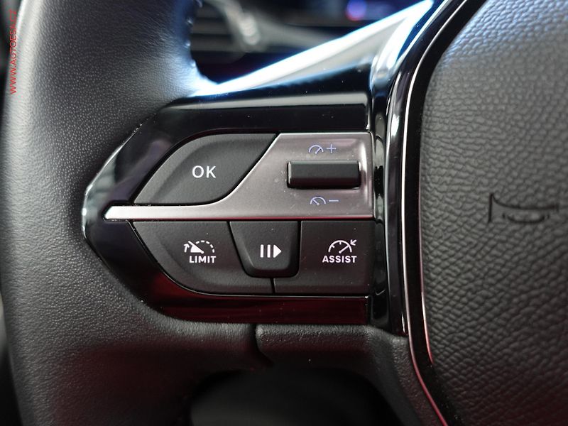 Peugeot 308 (2022) 1.2PT, ČR, Klima - fotka 15 z 21