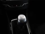 Peugeot 308 (2019) 1.2 PureTech, ČR,1.maj - náhled 13