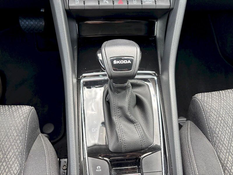 Škoda Karoq (2023) 1.5 TSI 110 kW DSG - fotka 22 z 33