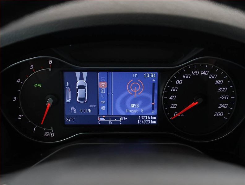 Ford Galaxy (2012) 2.0 TDCi, 7 míst, Tempomat - fotka 9 z 17