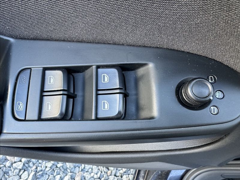 Audi A4 1,8 TFSi tažné 1.maj původ ČR - fotka 22 z 50