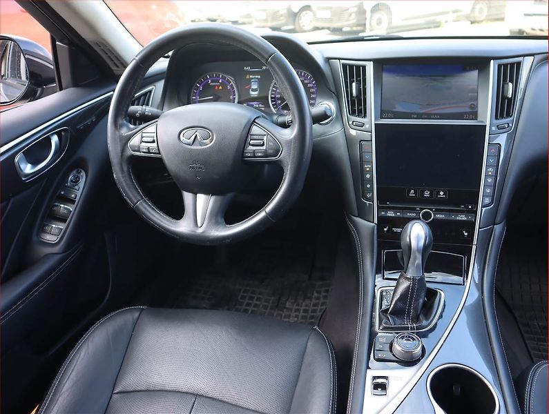 Infiniti Q50 (2016) 2.2 d, Automat, Kůže, Navi - fotka 7 z 19