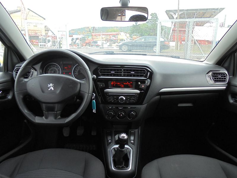 Peugeot 301 (2013) 1.2 VTI- KLIMA- ČR- SERVISKA - fotka 9 z 11
