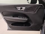 Volvo XC60 B4 AWD DARK PLUS AUT REZERVACE - náhled 7