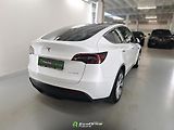 Tesla Model Y (2023) Long Range AWD - náhled 4