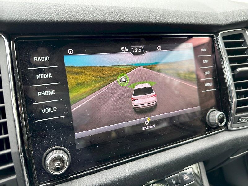 Škoda Kodiaq (2021) 2.0 TDI 110 kW Ambition 4x4 DS - fotka 17 z 25