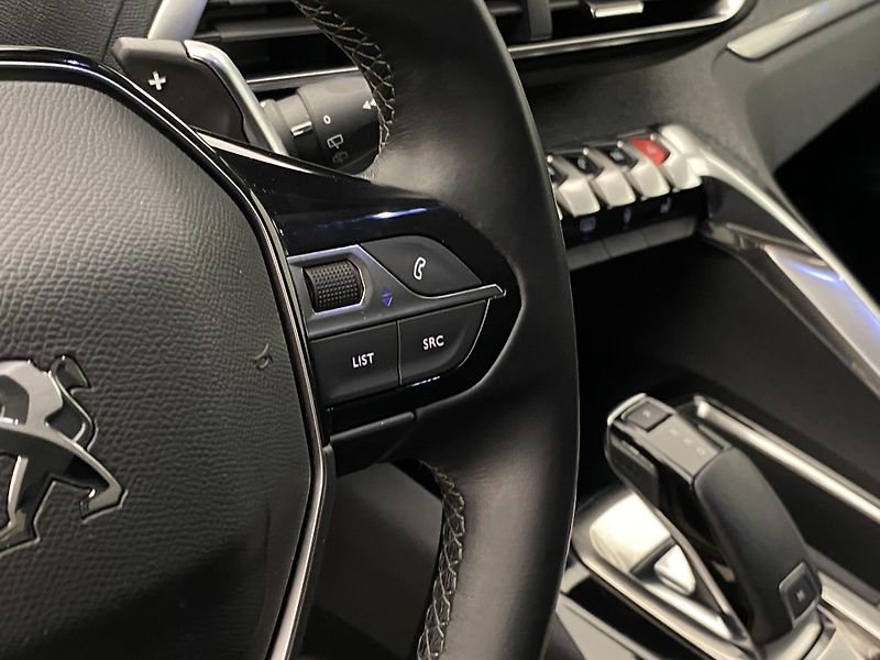 Peugeot 3008 1.5HDi 96kW ALLURE AUT CZ - fotka 20 z 38