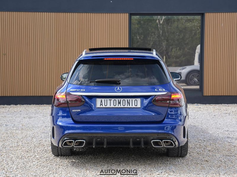 Mercedes-Benz Třídy C (2019) C 63 T AMG Pano, LED, Ambient - fotka 18 z 24