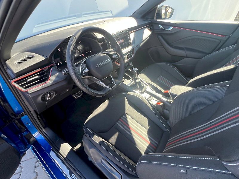 Škoda Scala (2025) Monte Carlo 1,0TSI 85kW 7 st. - fotka 15 z 36
