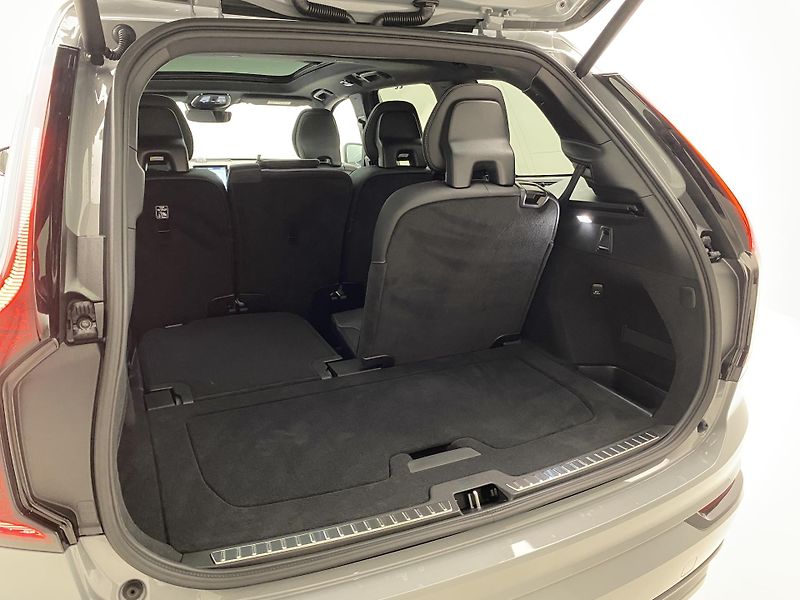 Volvo XC90 (2025) T8 AWD RECHARGE BLACK EDITION  - fotka 24 z 80