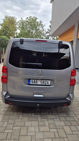 Peugeot Traveller (2021) 2.0 BlueHDi ALLURE L3 - fotka 7 z 25