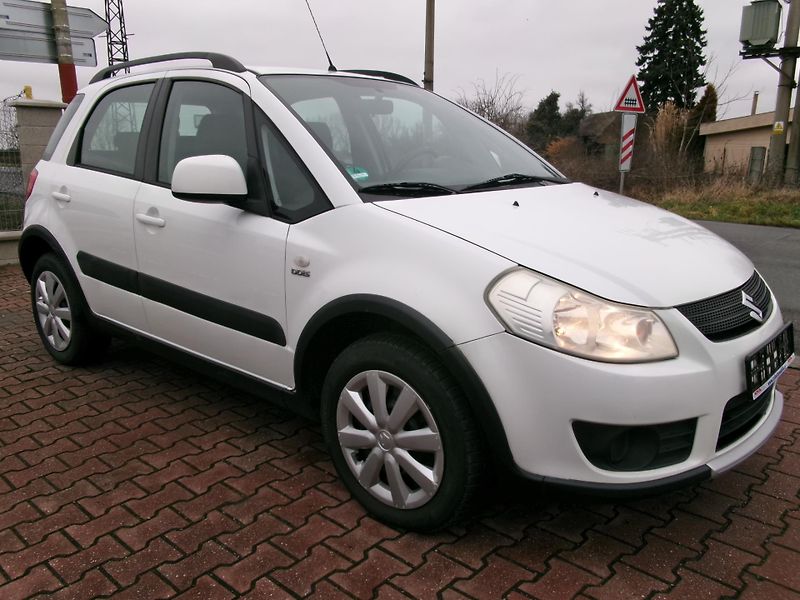 Suzuki SX4 (2009) 1.9DDiS 4x4 KLIMA výhřev TAŽNÉ - fotka 10 z 30